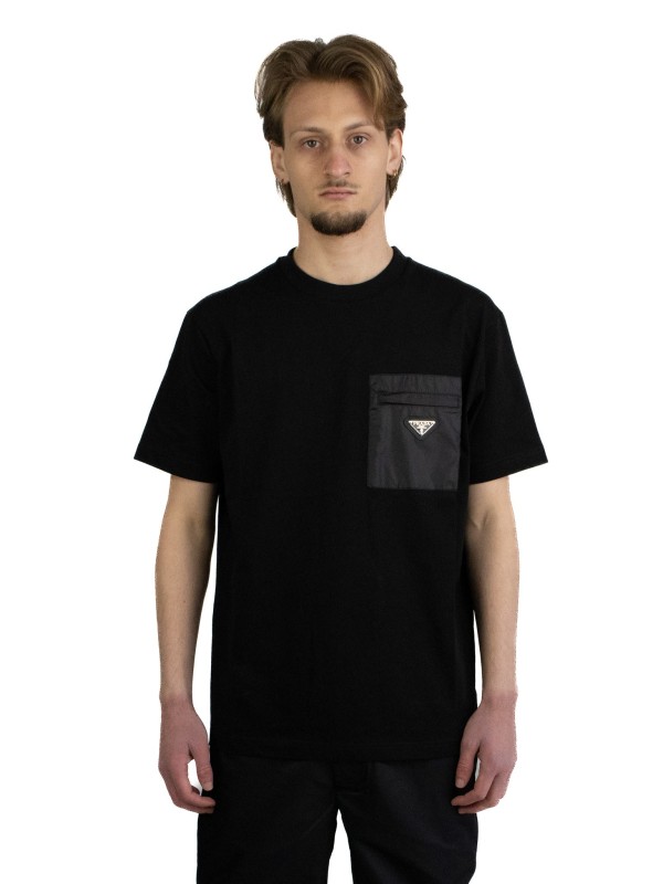 T-Shirt Prada con tasca in re-nylon