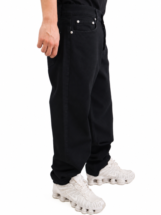 Jeans Jacquemus con logo ricamato